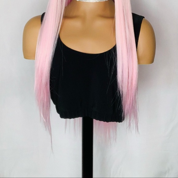 28” Ombre Bubble Gum Pink 13x2.5 Lace Front Synthetic Wig - Picture 6 of 10